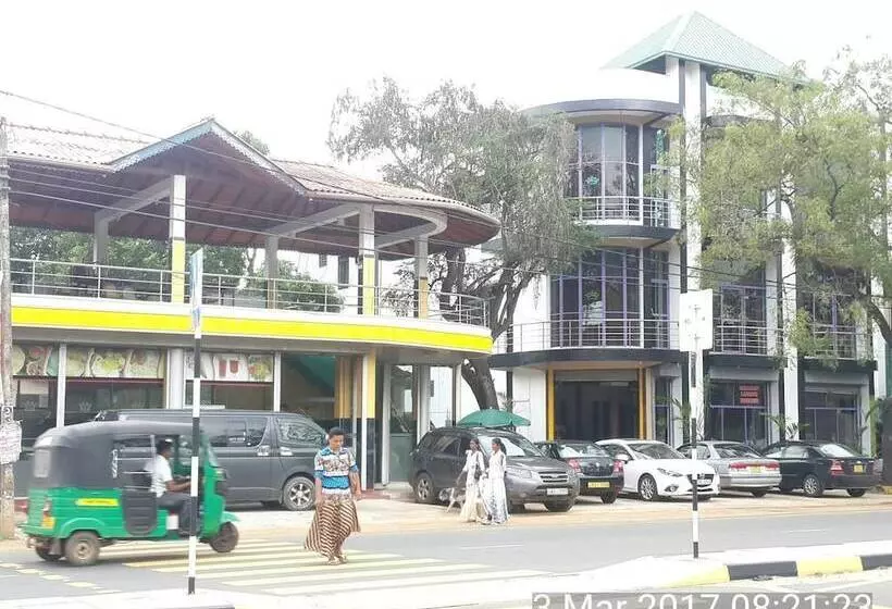 Hotel Mahawasala