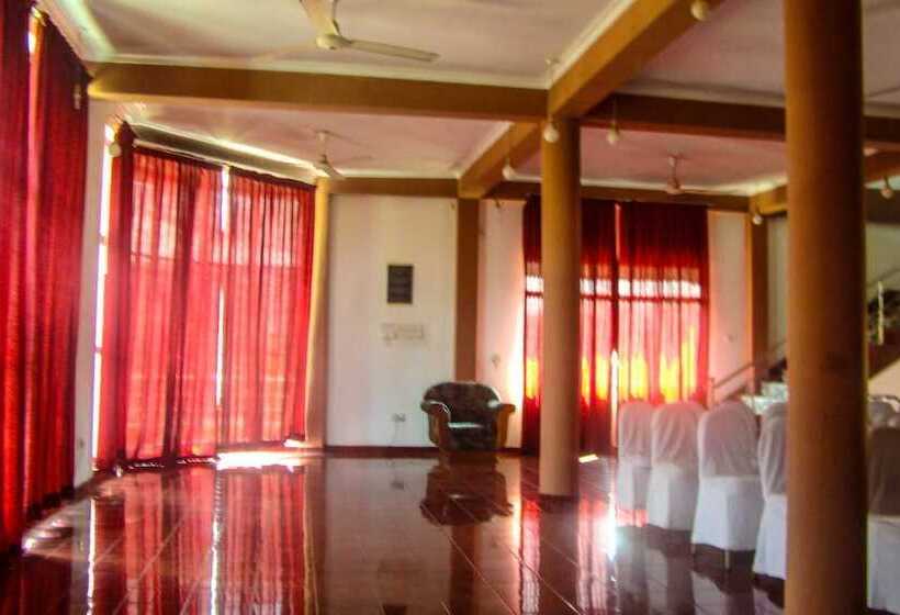 Hotel Mahawasala