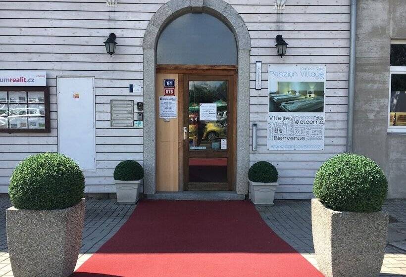 فندق Pension Village