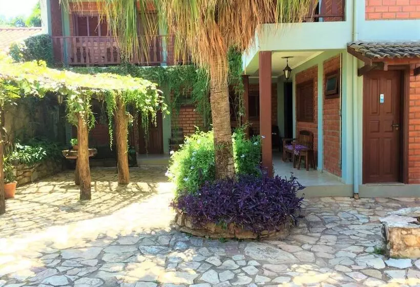 هتل Pousada Rancho Jarinu