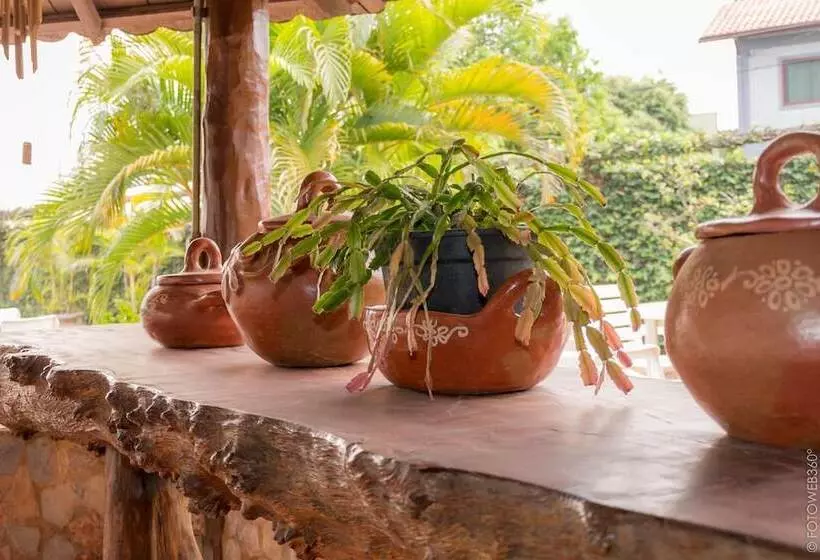 هتل Pousada Rancho Jarinu