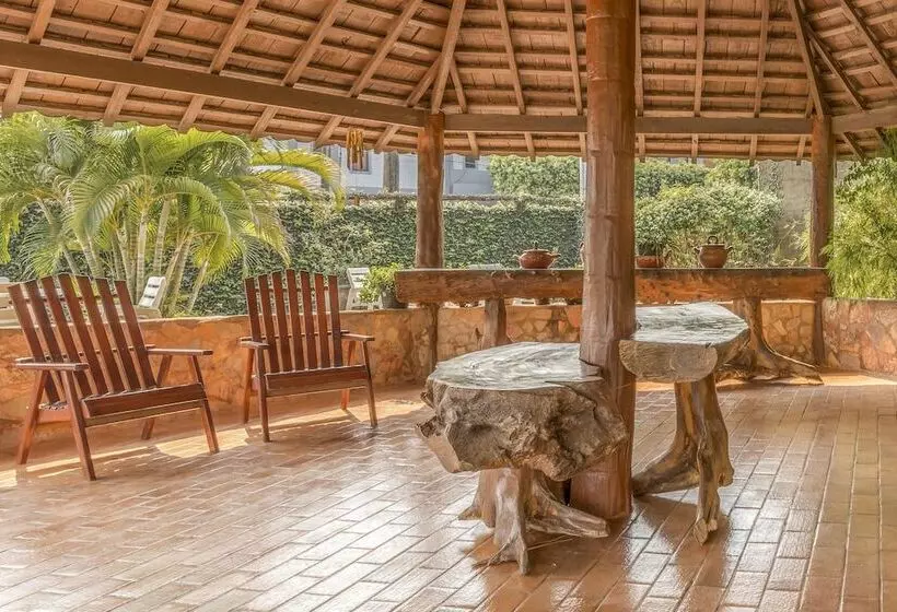 هتل Pousada Rancho Jarinu