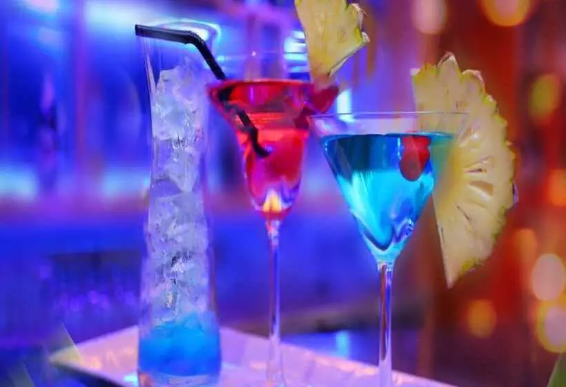 ホテル Rs Sarovar Portico