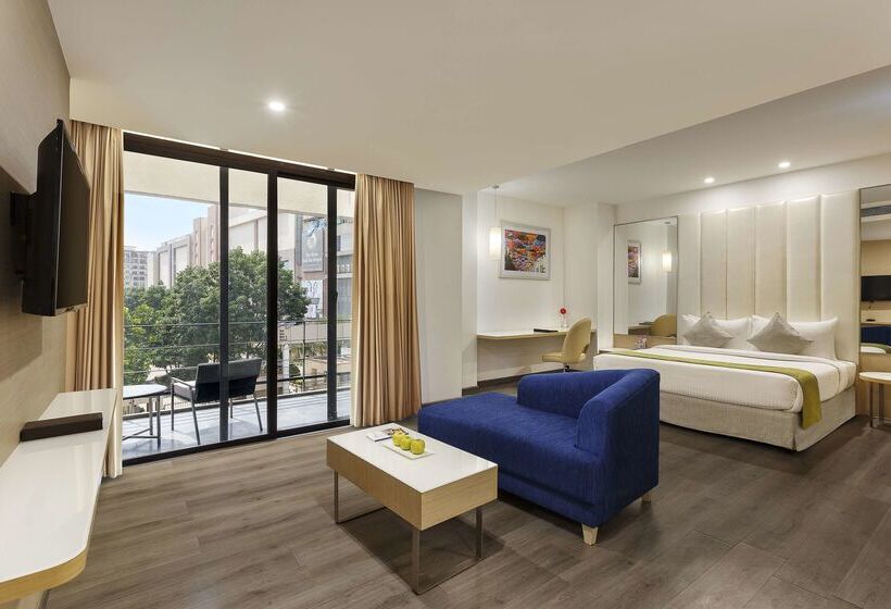 בית מלון כפרי Sarovar Portico Outer Ring Road