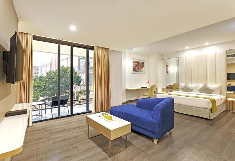 בית מלון כפרי Sarovar Portico Outer Ring Road