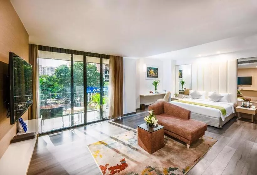 ホテル Sarovar Portico Outer Ring Road