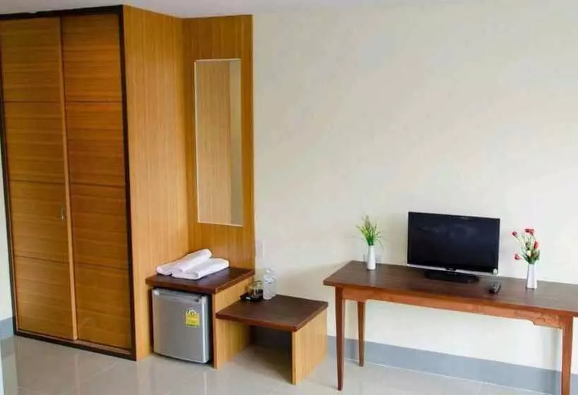 ホテル The Impress Sisaket