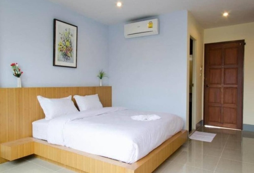 호텔 The Impress Sisaket