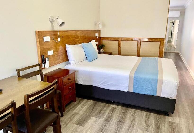 فندق على الطريق Highway Motor Inn Taree