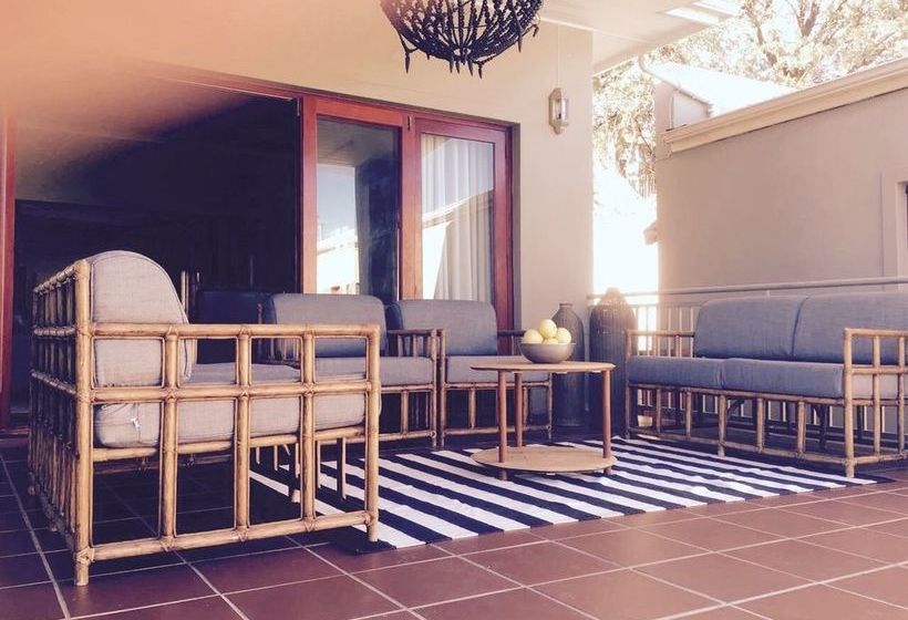 ペンション Calais Guest House