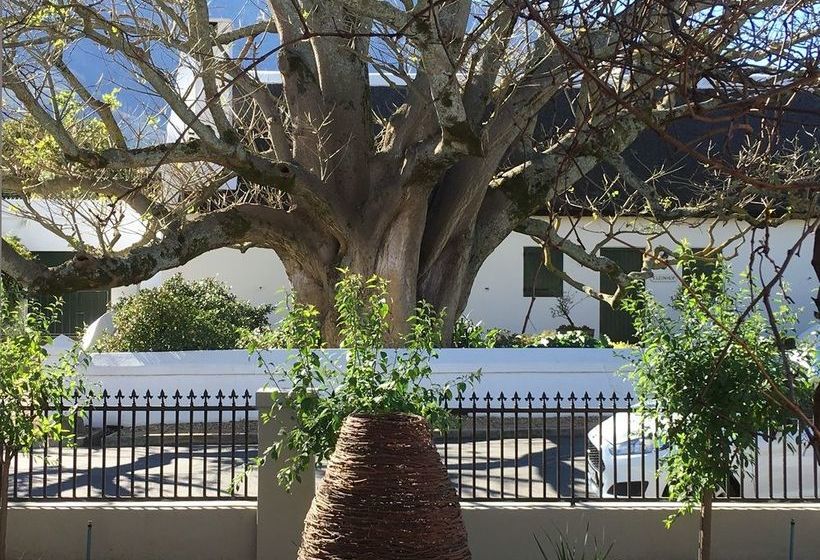 ペンション Calais Guest House