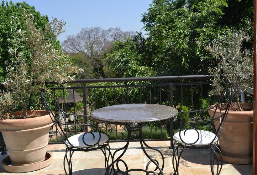 Pension Doveton House