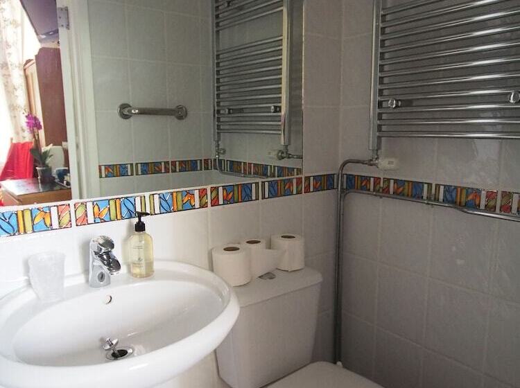 膳宿费 Leonardo S Guest House