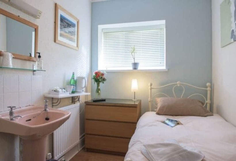 膳宿费 Leonardo S Guest House