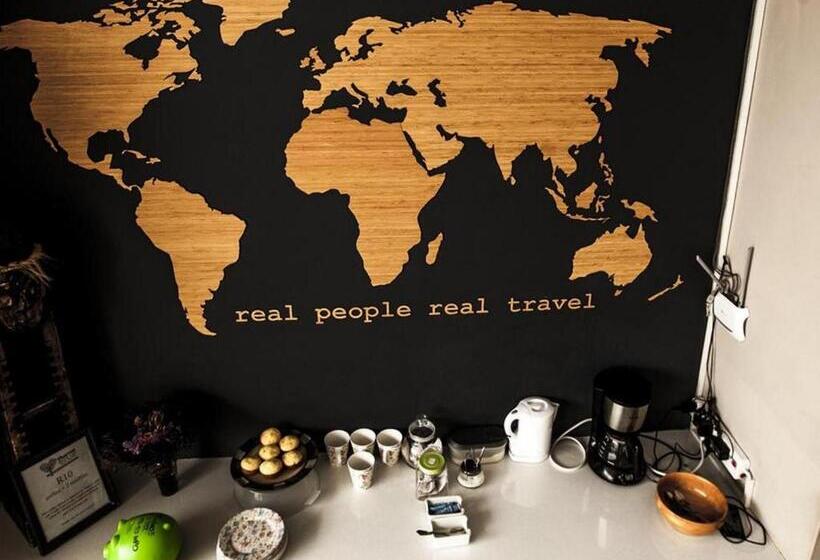 Majatalo The Russel Guest House