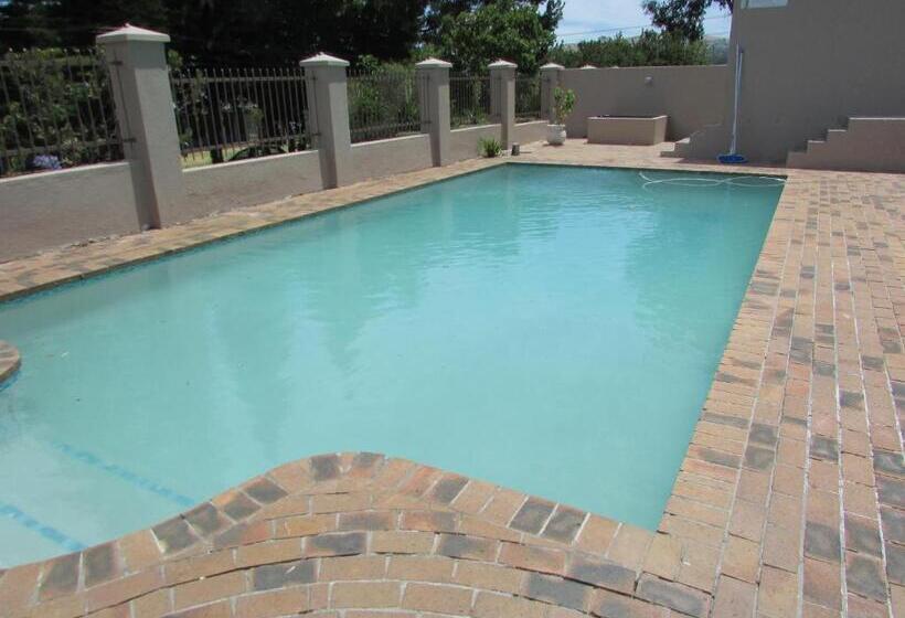 Serengeti Self Catering Units