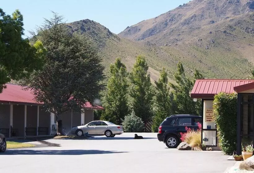 Sierra Motel And Apartments