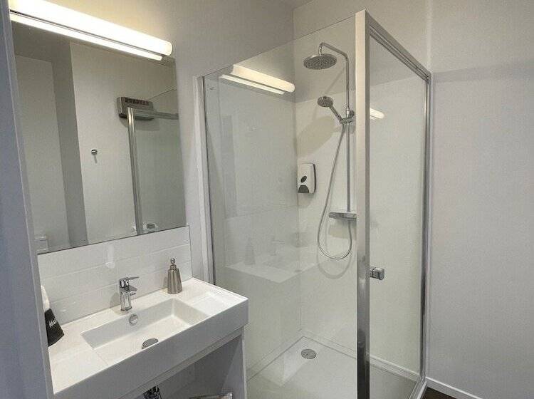 Sierra Motel And Apartments