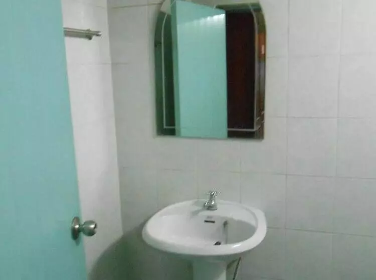 Souvanna Hotel 1