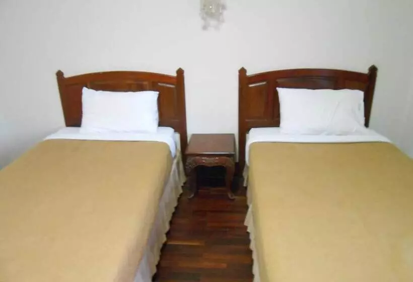 Souvanna Hotel 1