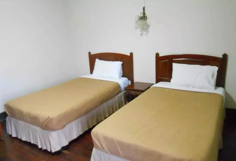 Souvanna Hotel 1