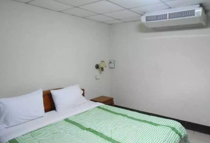 Souvanna Hotel 1