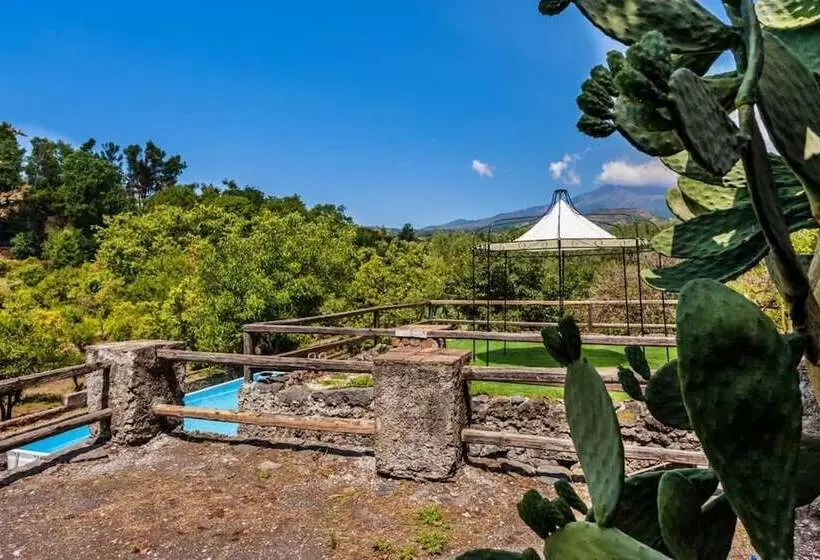 Villa Bonaccorso   Antica E Maestosa Villa Con Piscina Ai Piedi Dell Etna