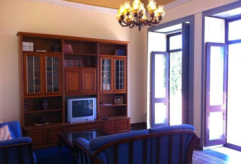 Villa Bonaccorso   Antica E Maestosa Villa Con Piscina Ai Piedi Dell Etna