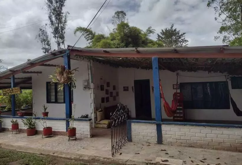 ユースホステル Hostal Sueño Paraiso