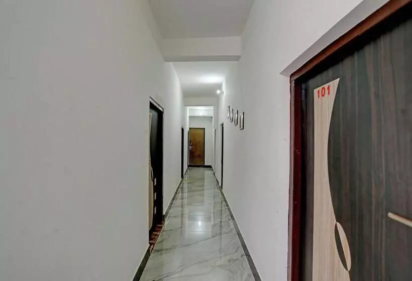 Oyo Hotel Happy Inn