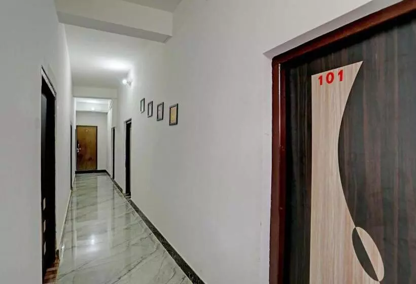 Oyo Hotel Happy Inn
