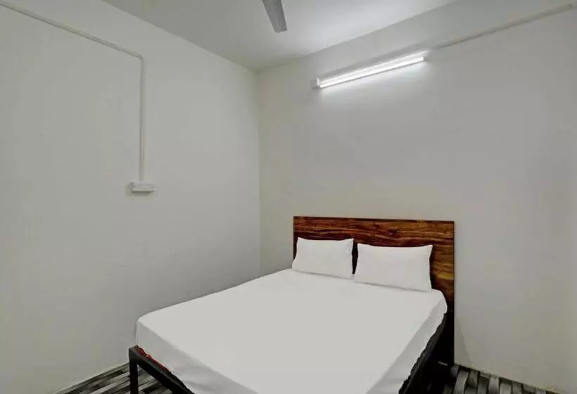 Oyo Hotel Happy Inn