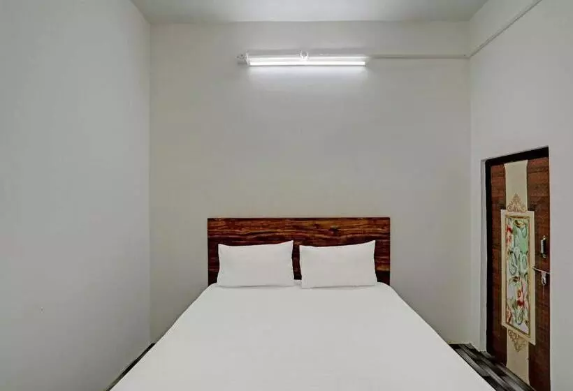Oyo Hotel Happy Inn