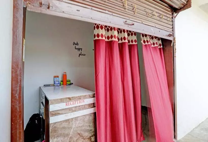 Oyo Hotel Happy Inn