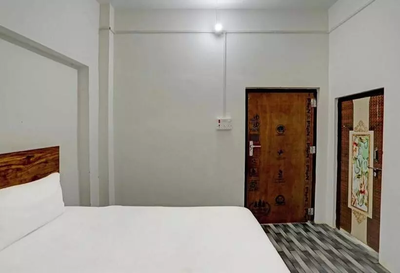 Oyo Hotel Happy Inn