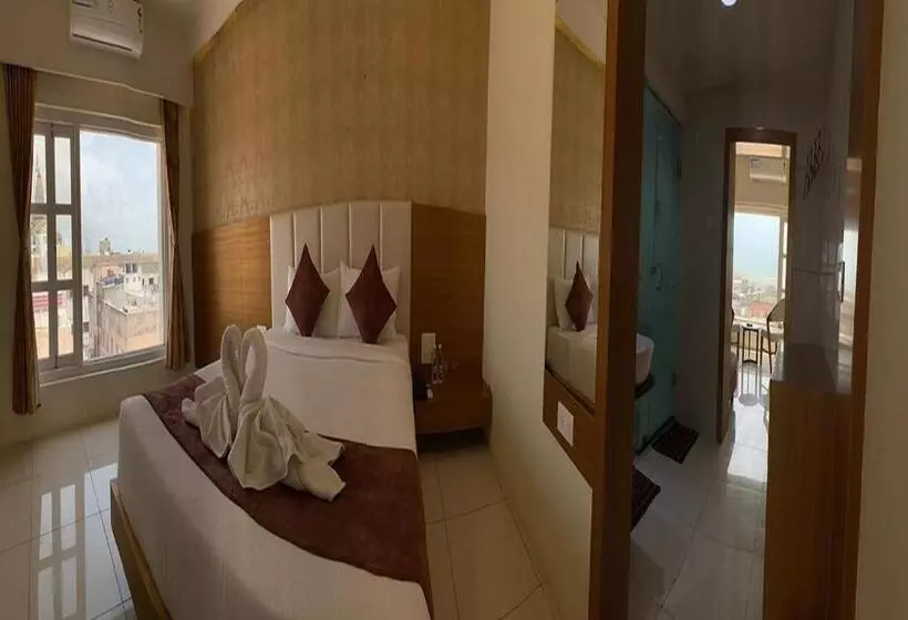 Hotel Dwarkesh Dwarka