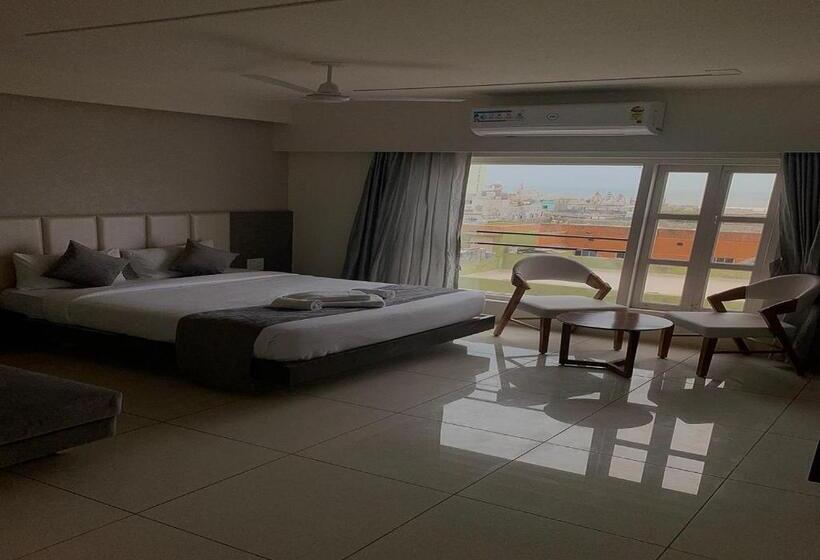 هتل Dwarkesh Dwarka