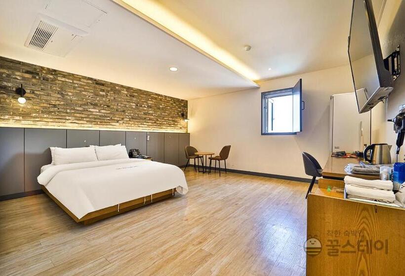 Browndot Hotel Guun