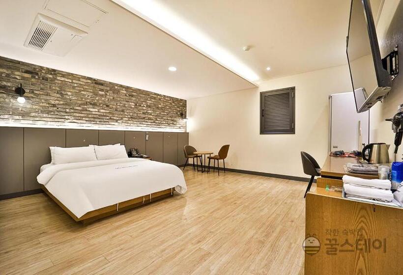 Browndot Hotel Guun