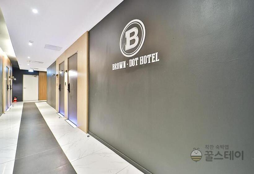 Browndot Hotel Guun
