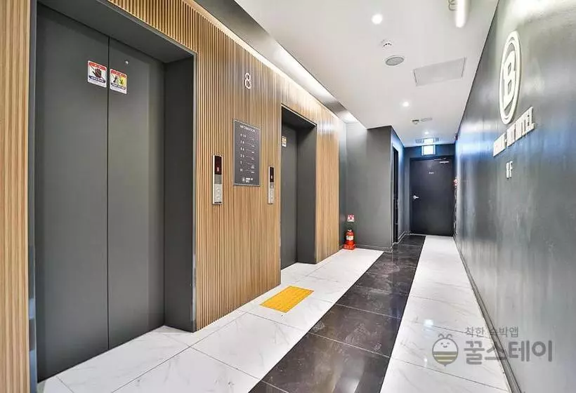 Browndot Hotel Guun