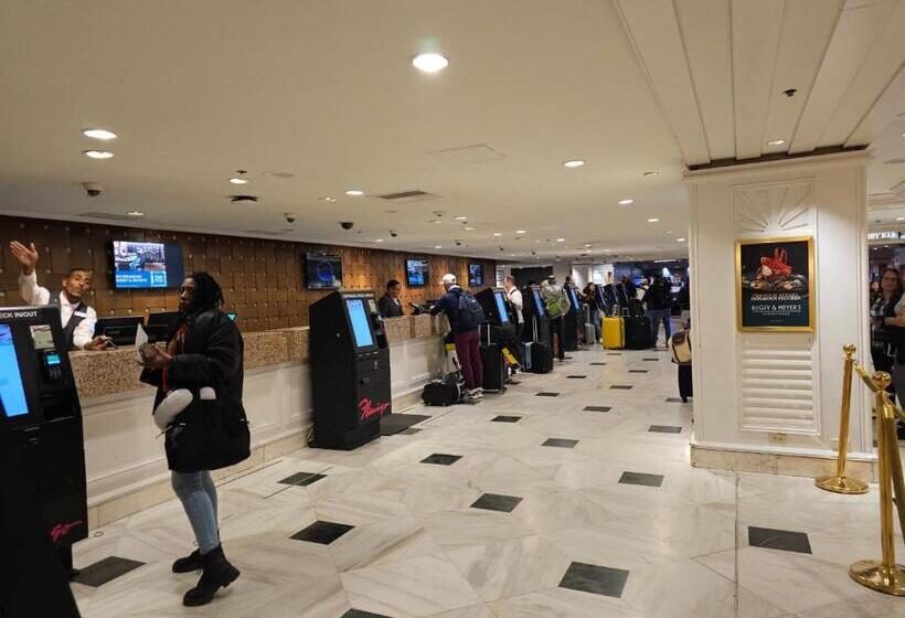 Attractive Modern Unit By Flamingo Strip Las Vegas