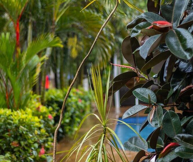 Hotelli Nexstay Aromiaa Villas Baga