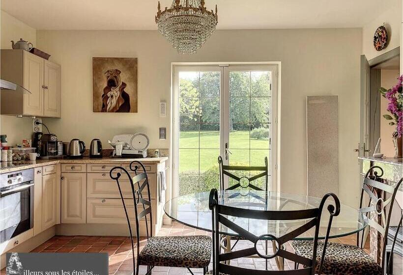 膳宿费 Ailleurs Sous Les Etoiles