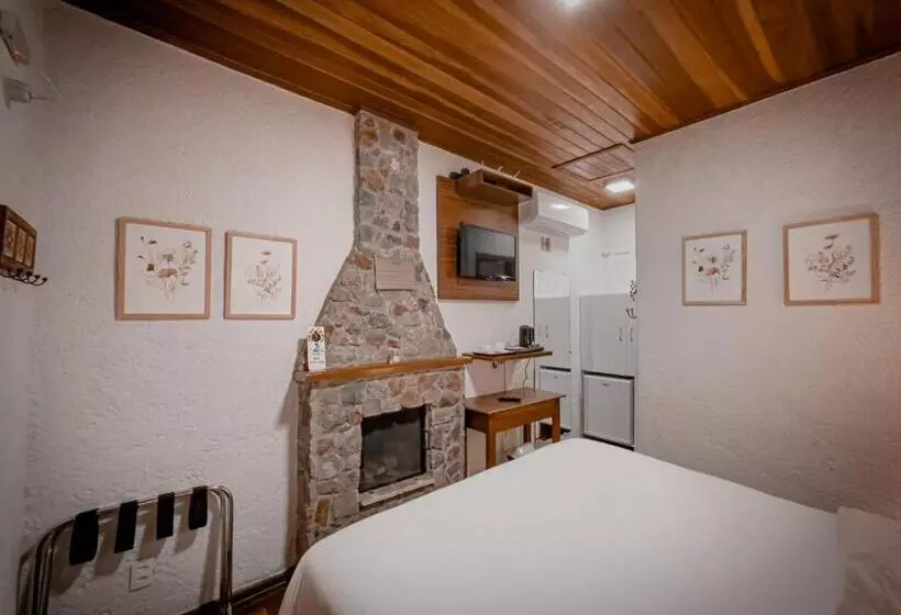 Retkeilymaja La Bella Monte Verde