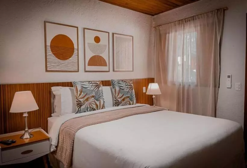 Retkeilymaja La Bella Monte Verde