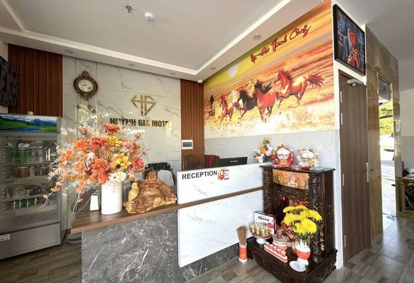 هتل Oyo 1193 Huynh Gia