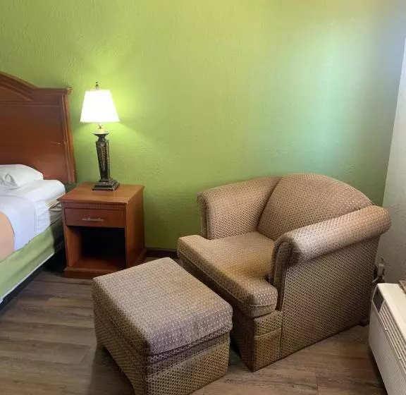 Motelli Relax Inn & Suites