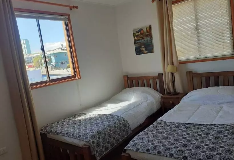 پانسیون Room In Lodge   Iii Valparaluz House 4 People, Private Bathroom