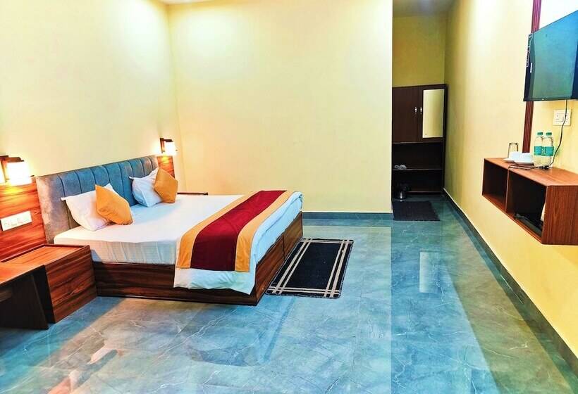 호텔 Divyam Resort